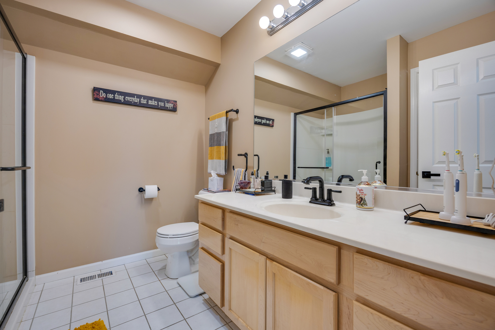 11143 Douglas Avenue Property Photo 18