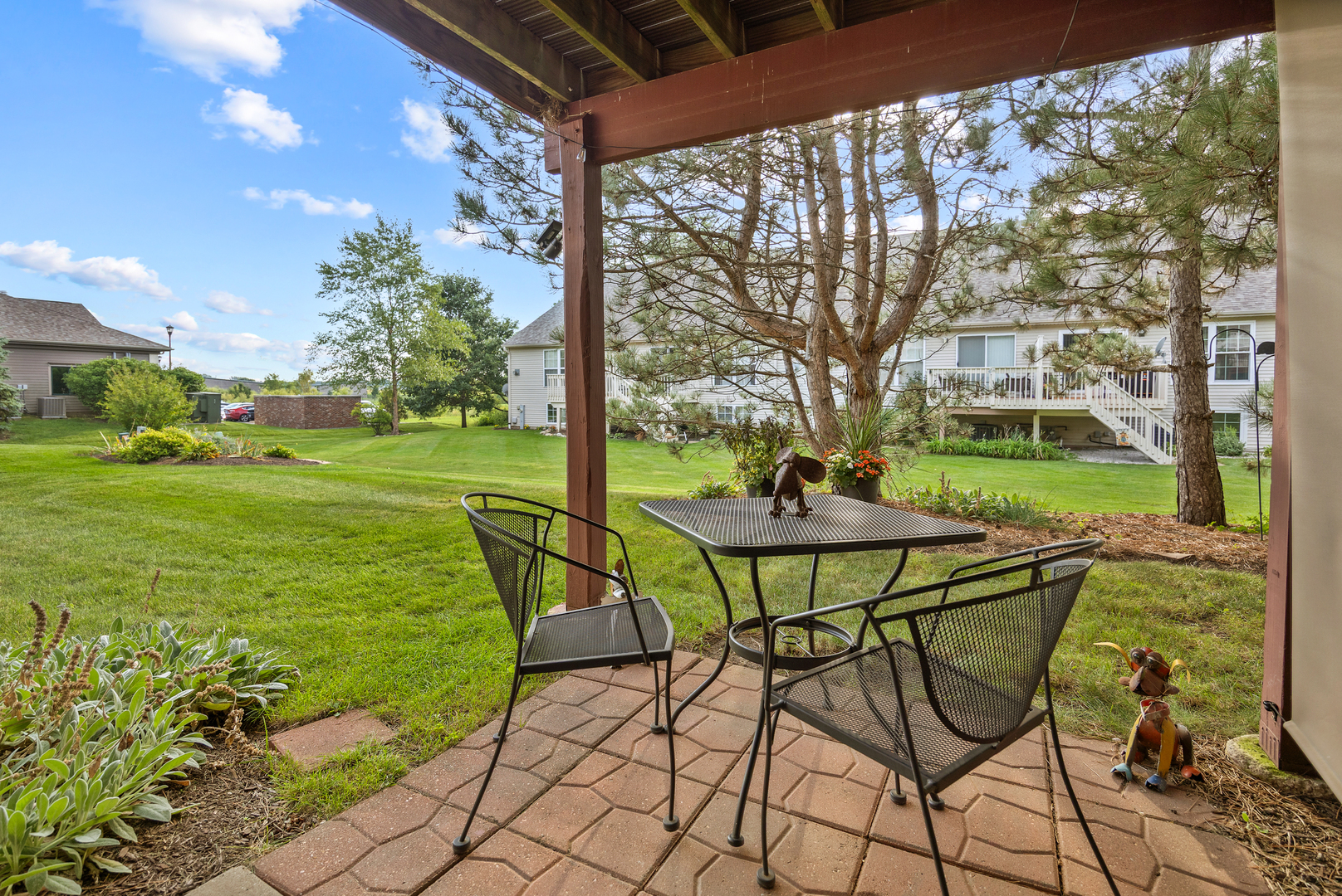11143 Douglas Avenue Property Photo 24