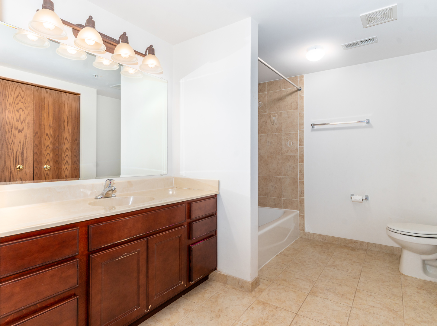 2030 Saint Regis Drive 412 Property Photo 25