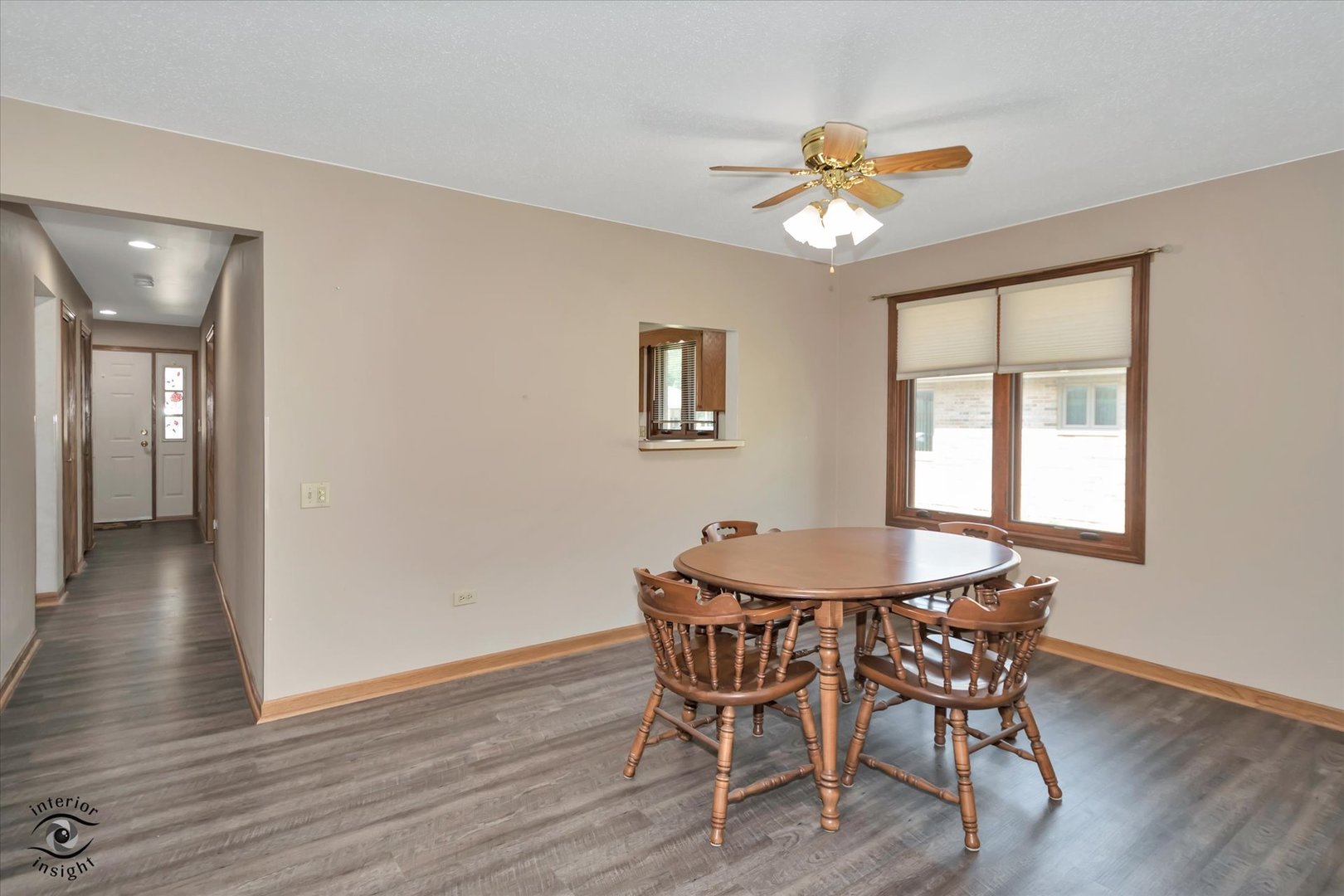 826 Deerpath Lane Property Photo 9