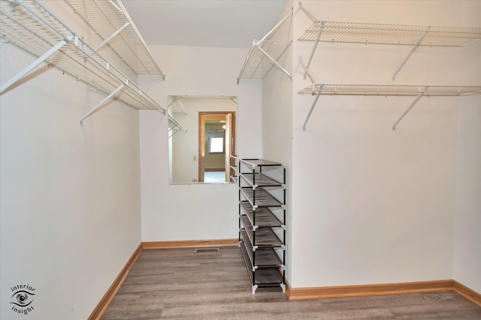 826 Deerpath Lane Property Photo 17