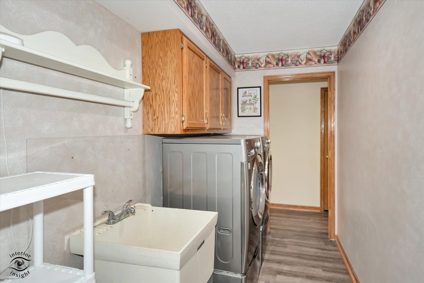 826 Deerpath Lane Property Photo 20