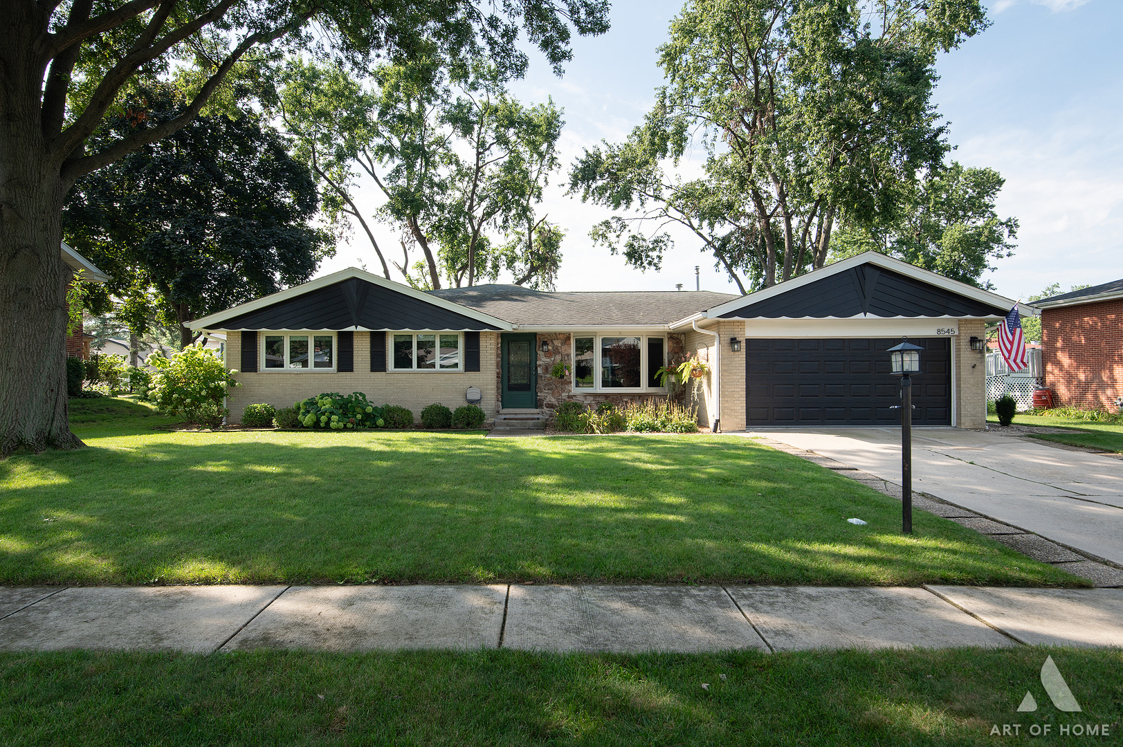 8545 Walnut Avenue Property Photo 1
