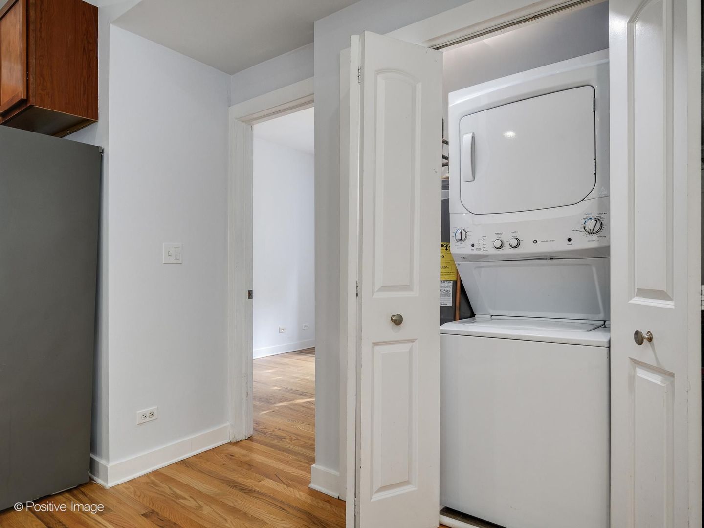 1430 N Maplewood Avenue 201 Property Photo 17