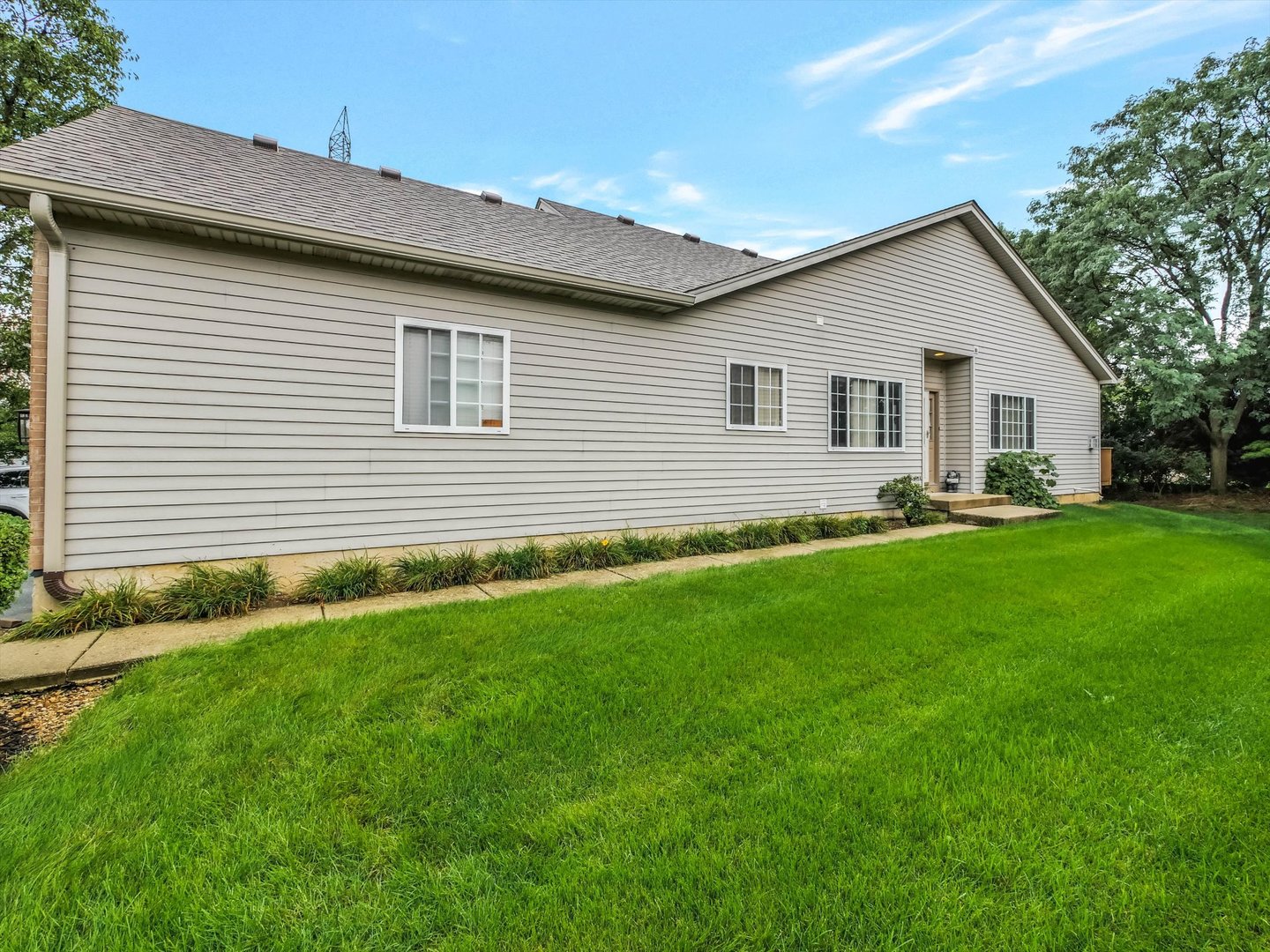 1321 Dancing Bear Lane Property Photo 3