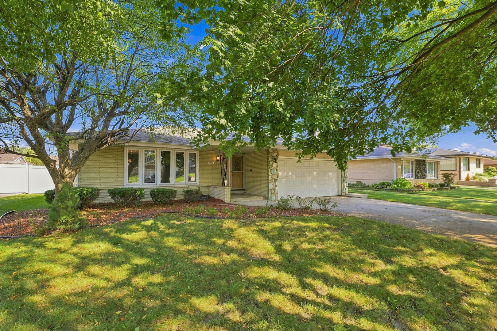 10313 S Cook Avenue Property Photo 2