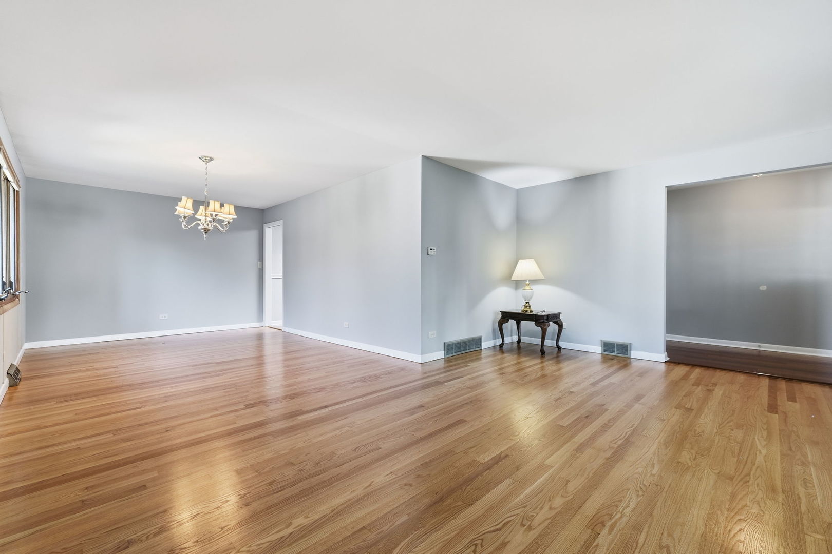 10313 S Cook Avenue Property Photo 3