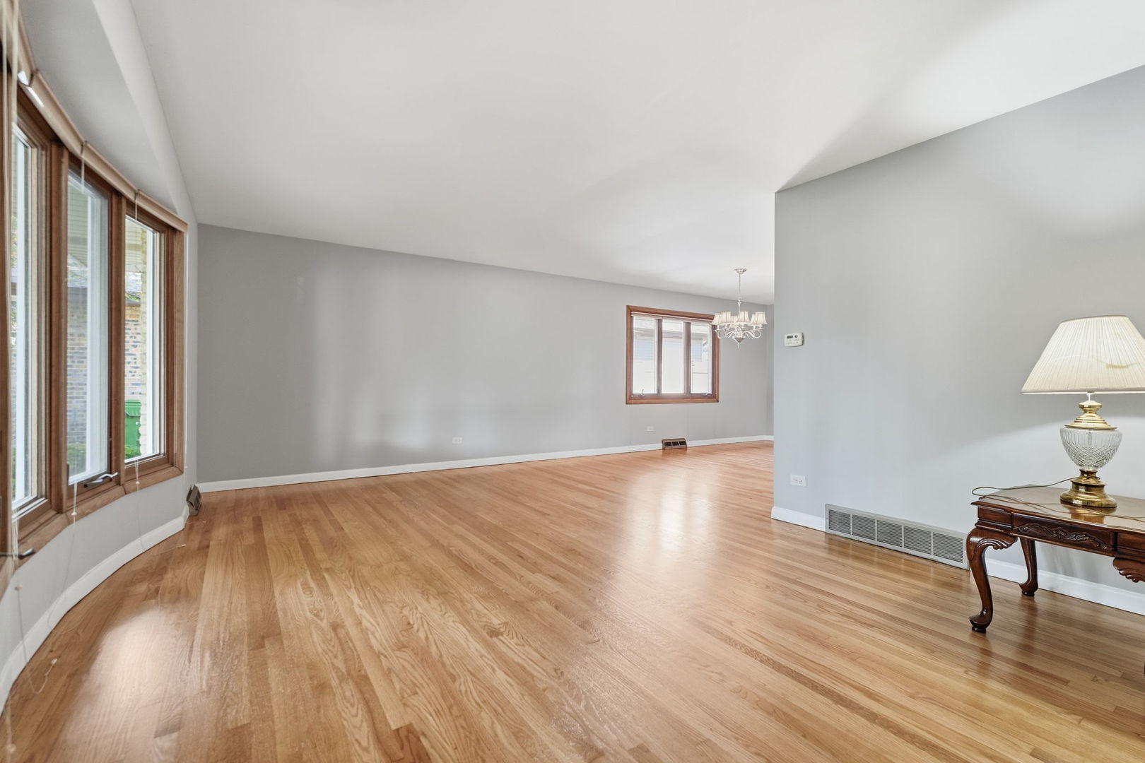 10313 S Cook Avenue Property Photo 4