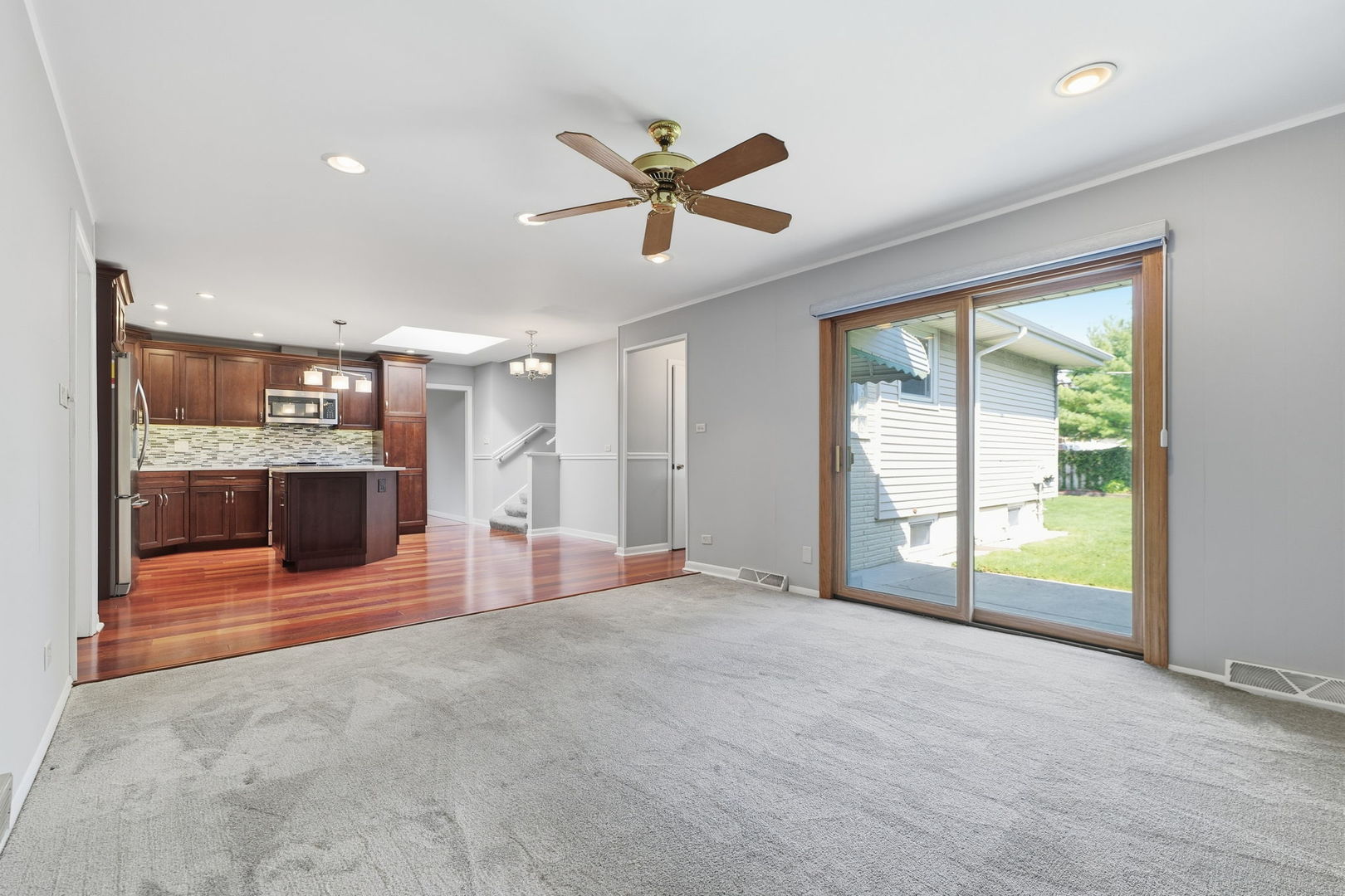 10313 S Cook Avenue Property Photo 5