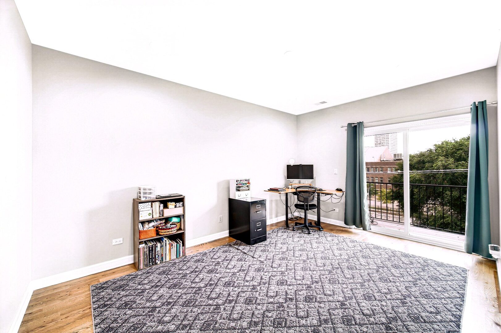3541 S Prairie Avenue 4 Property Photo 17