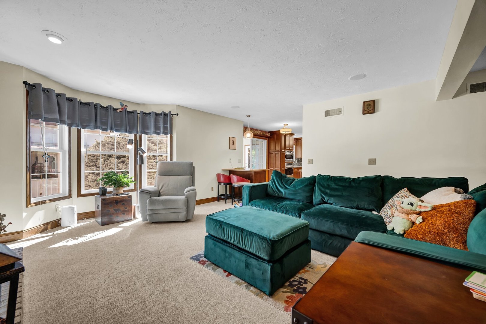9 Chiswick Circle Property Photo 5