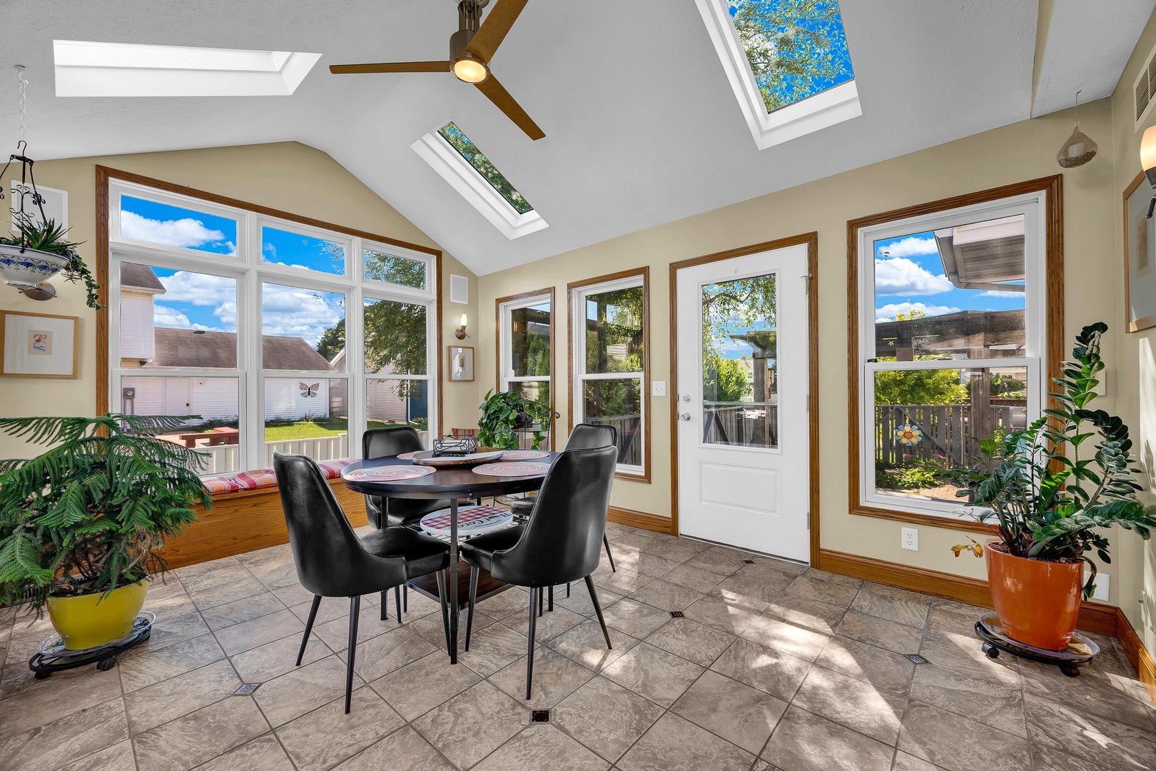 9 Chiswick Circle Property Photo 18