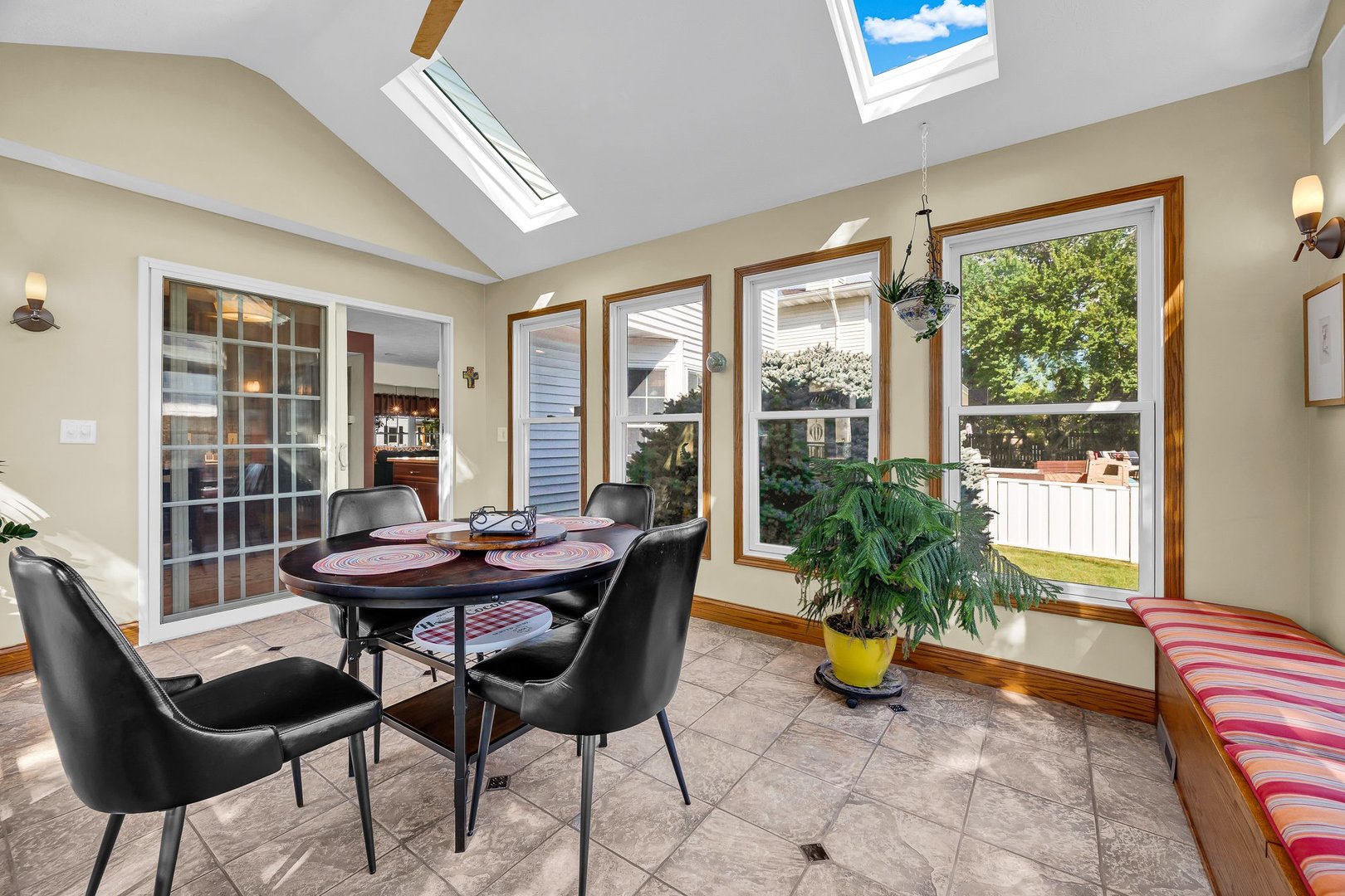 9 Chiswick Circle Property Photo 19