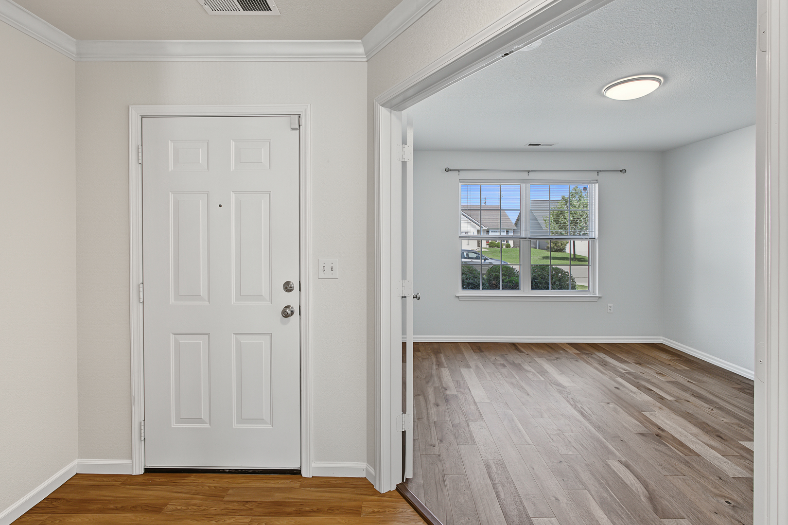 711 Lauterbur Lane Property Photo 3