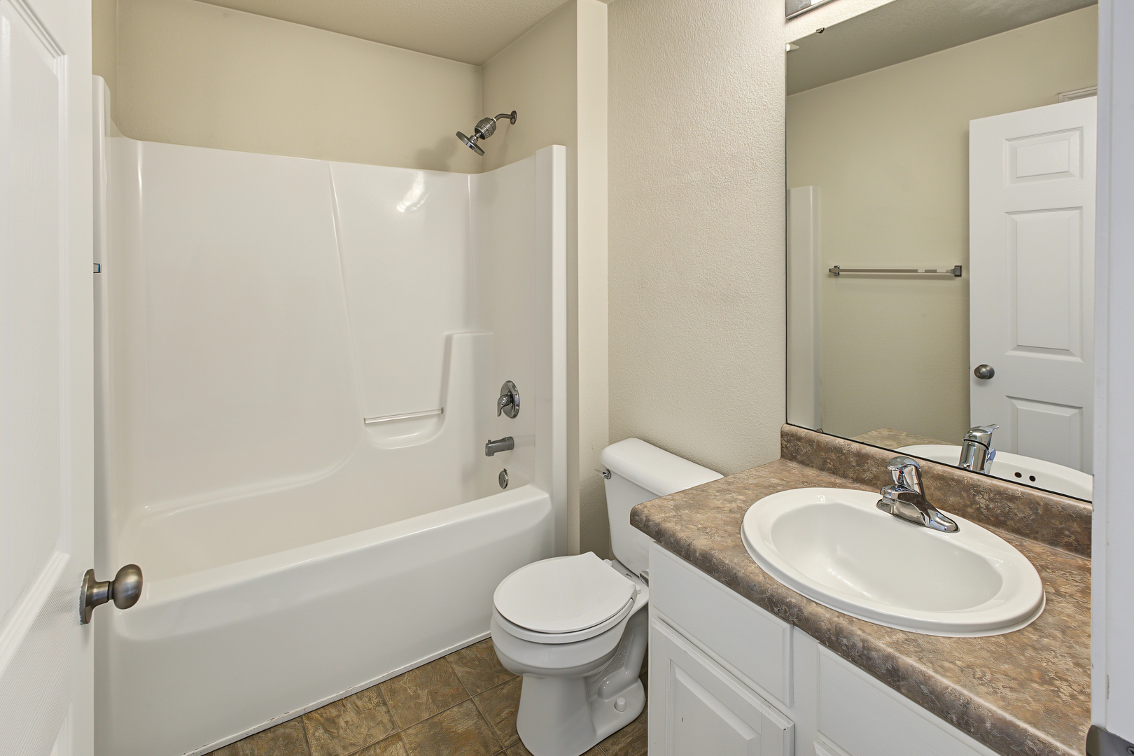 711 Lauterbur Lane Property Photo 9