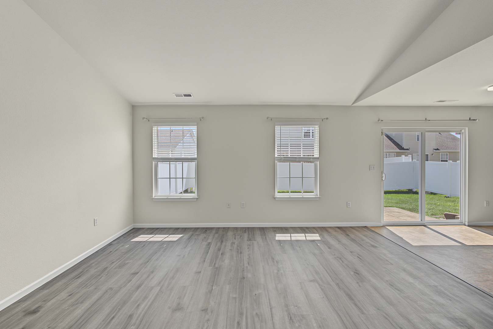 711 Lauterbur Lane Property Photo 13