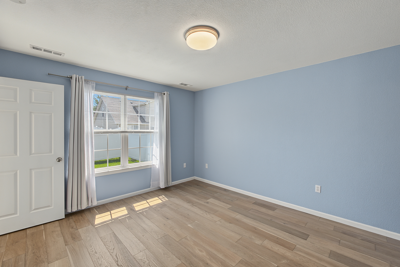711 Lauterbur Lane Property Photo 21