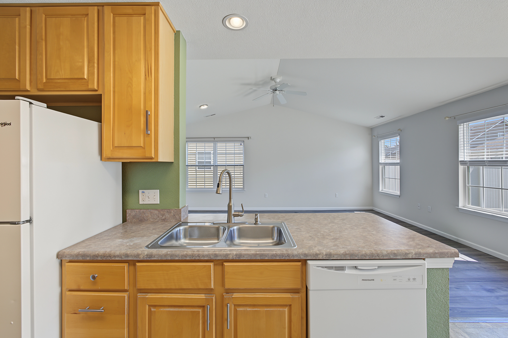 711 Lauterbur Lane Property Photo 30