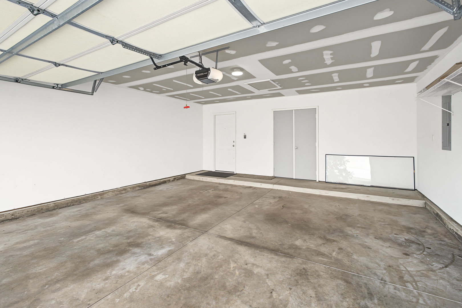 711 Lauterbur Lane Property Photo 35