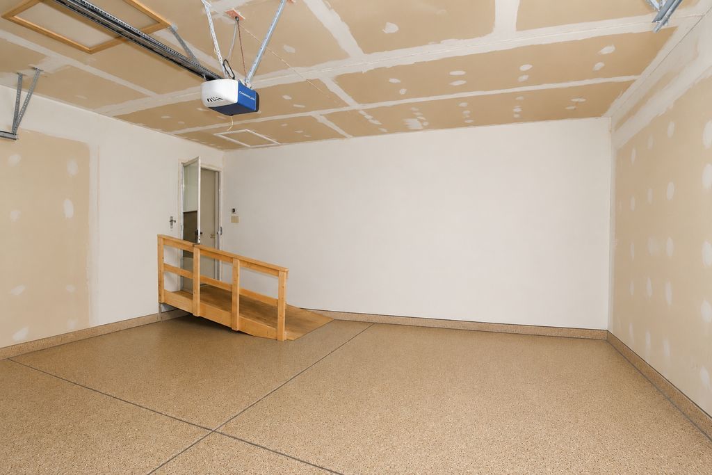 13453 S Redberry Circle Property Photo 33