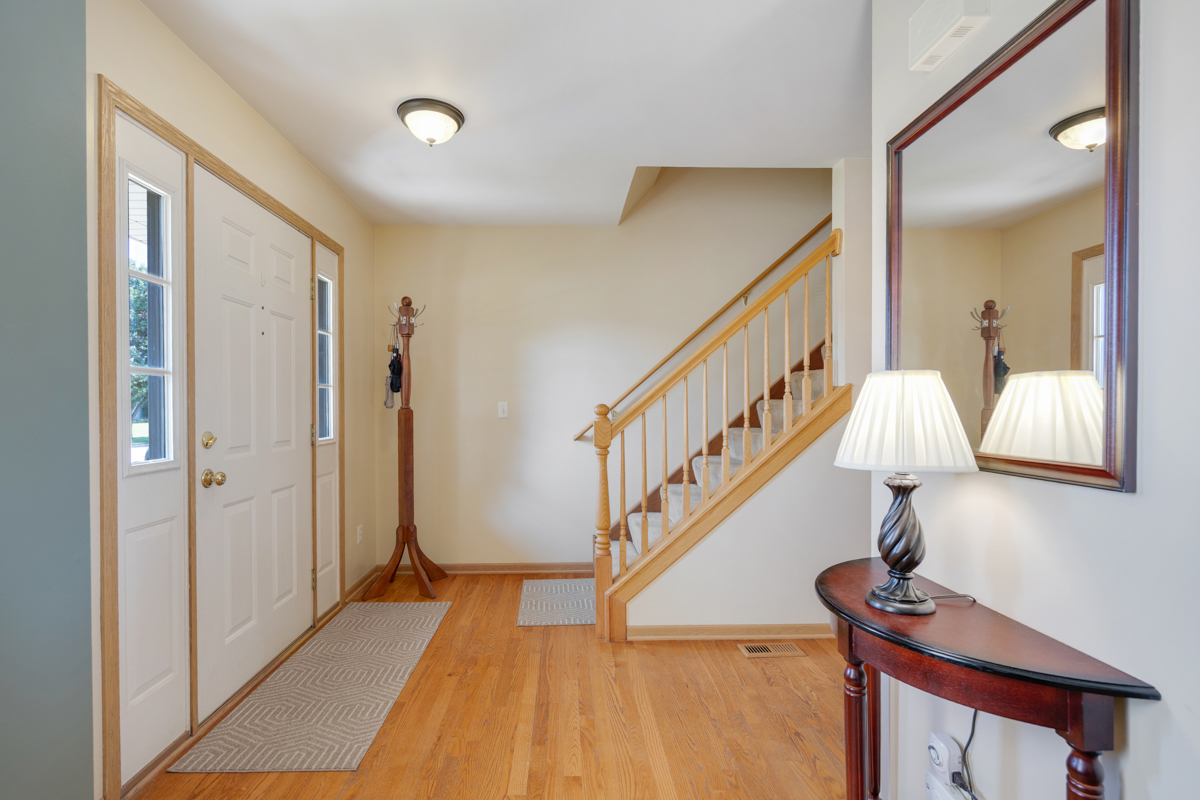 181 W Prairiefield Avenue Property Photo 10