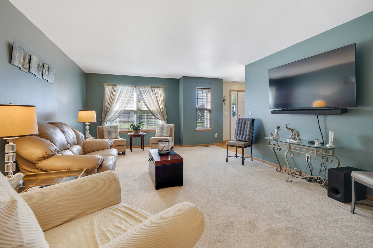 181 W Prairiefield Avenue Property Photo 11