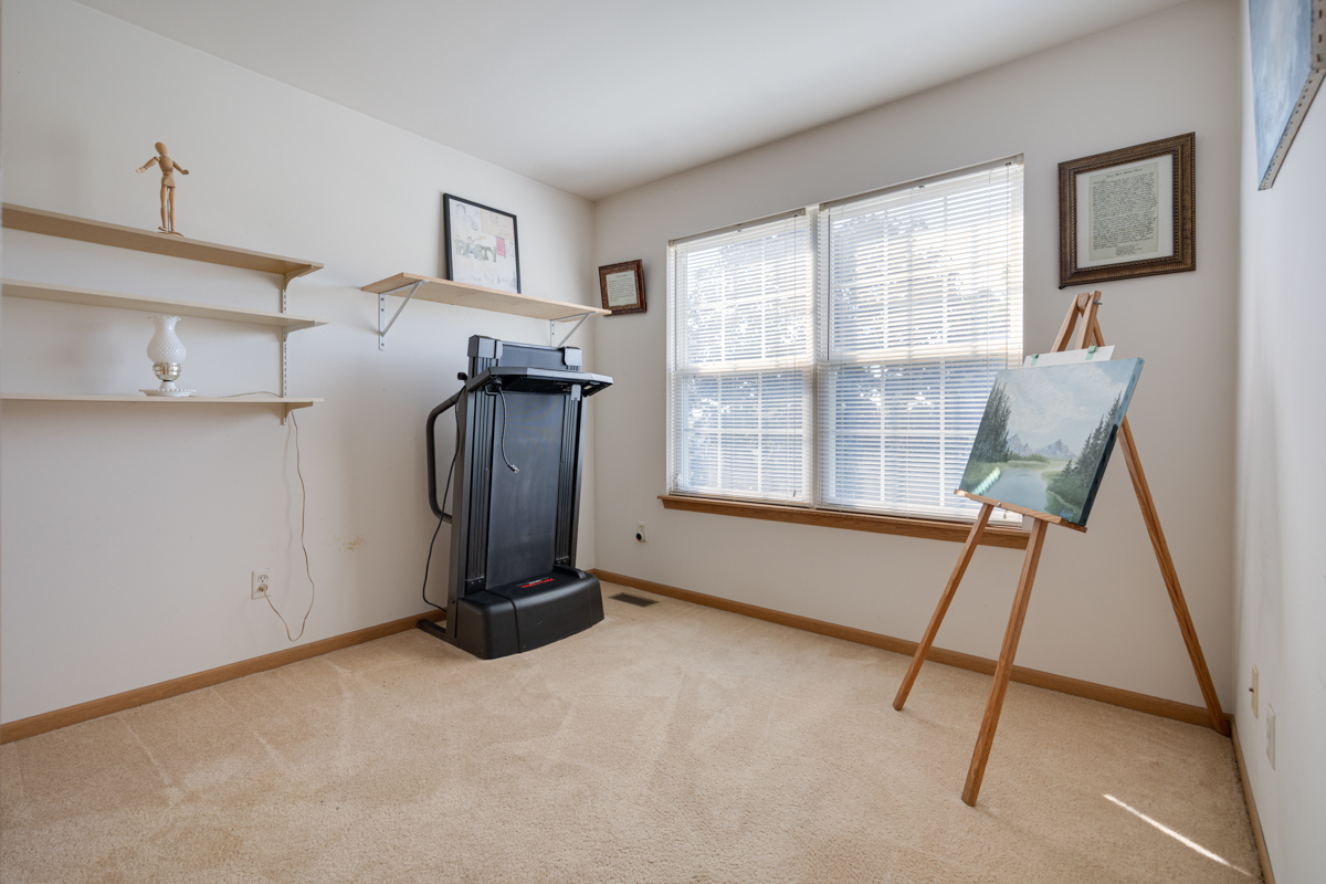 181 W Prairiefield Avenue Property Photo 27
