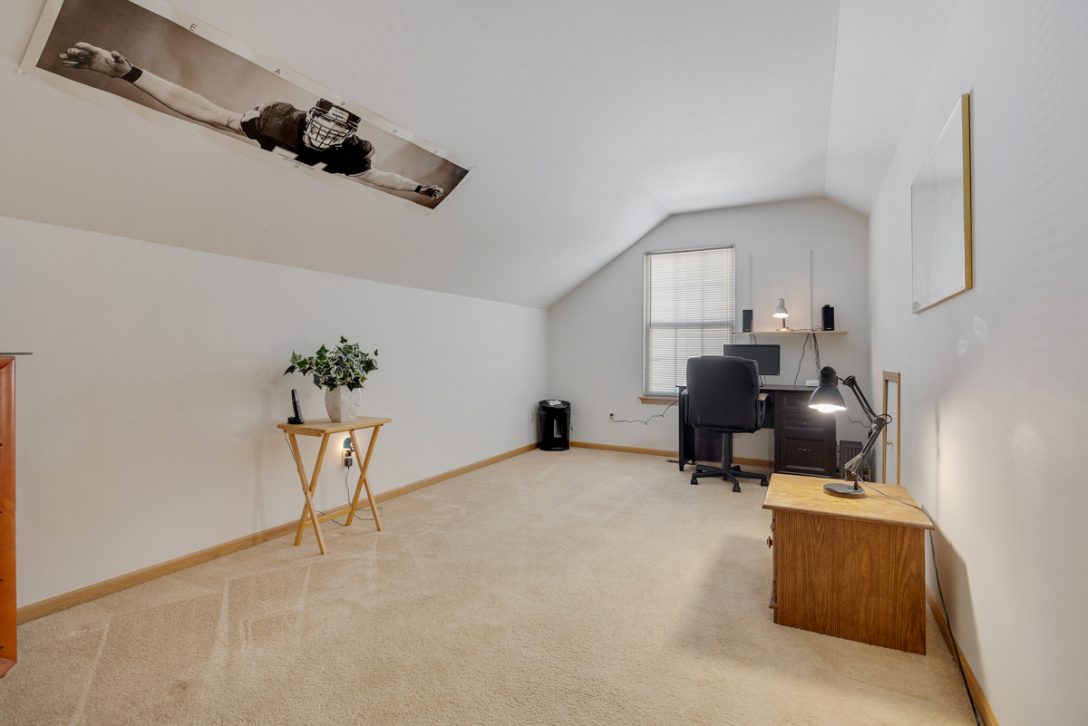 181 W Prairiefield Avenue Property Photo 28