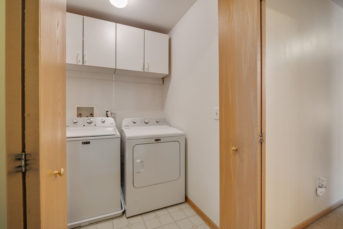 181 W Prairiefield Avenue Property Photo 29