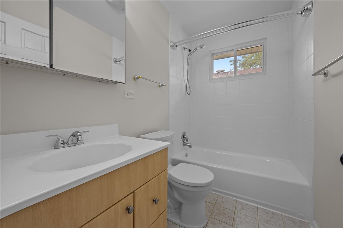 1300 Knollwood Road Property Photo 12