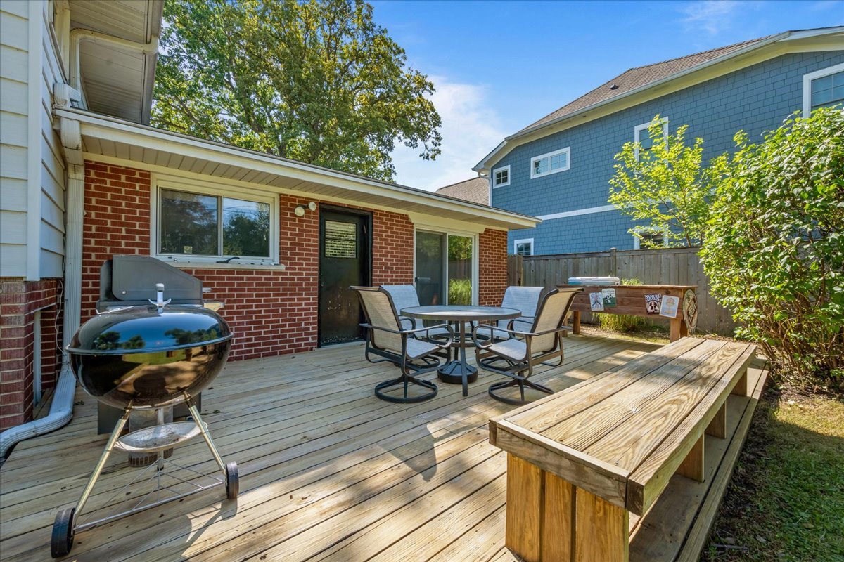 1300 Knollwood Road Property Photo 15
