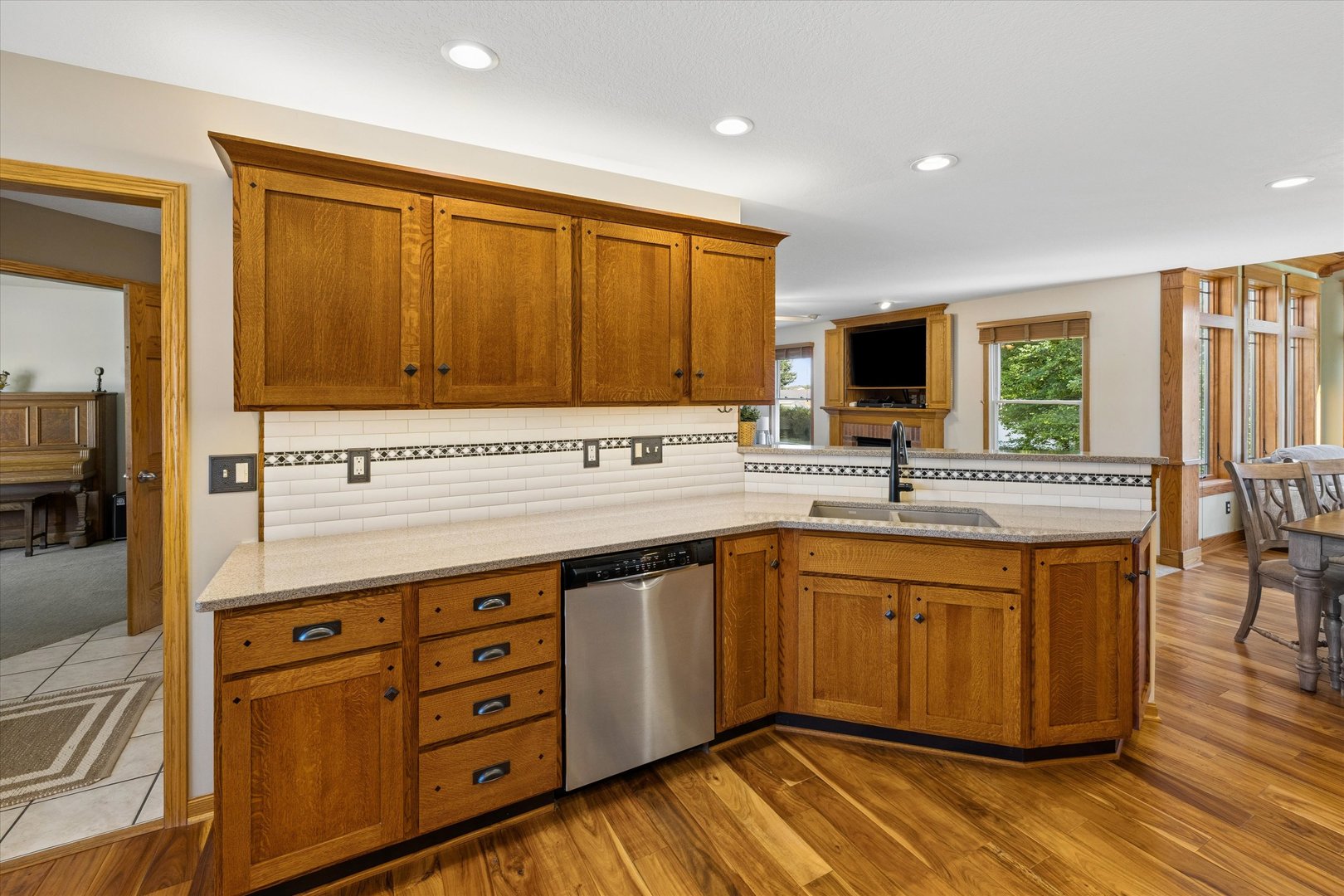 211 E Dolan Drive Property Photo 11