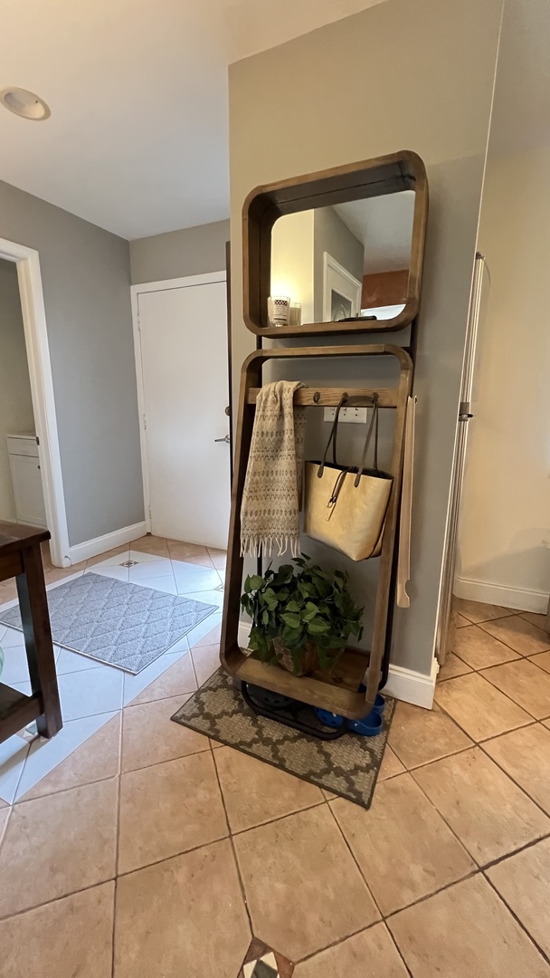1777 Shoshonee Trail Property Photo 4