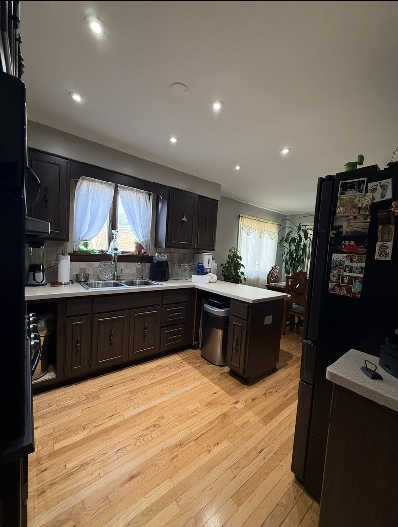 8207 S Kostner Avenue Property Photo 6
