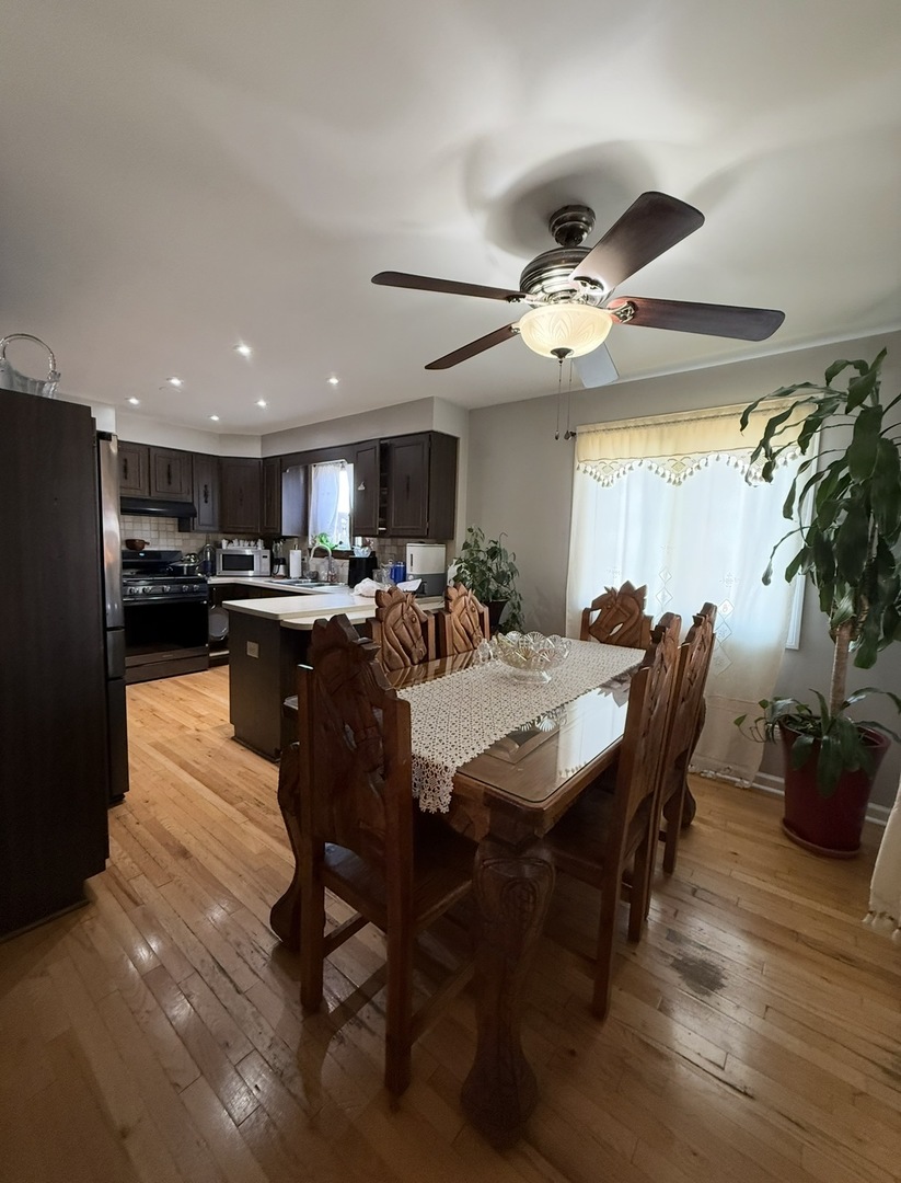 8207 S Kostner Avenue Property Photo 9