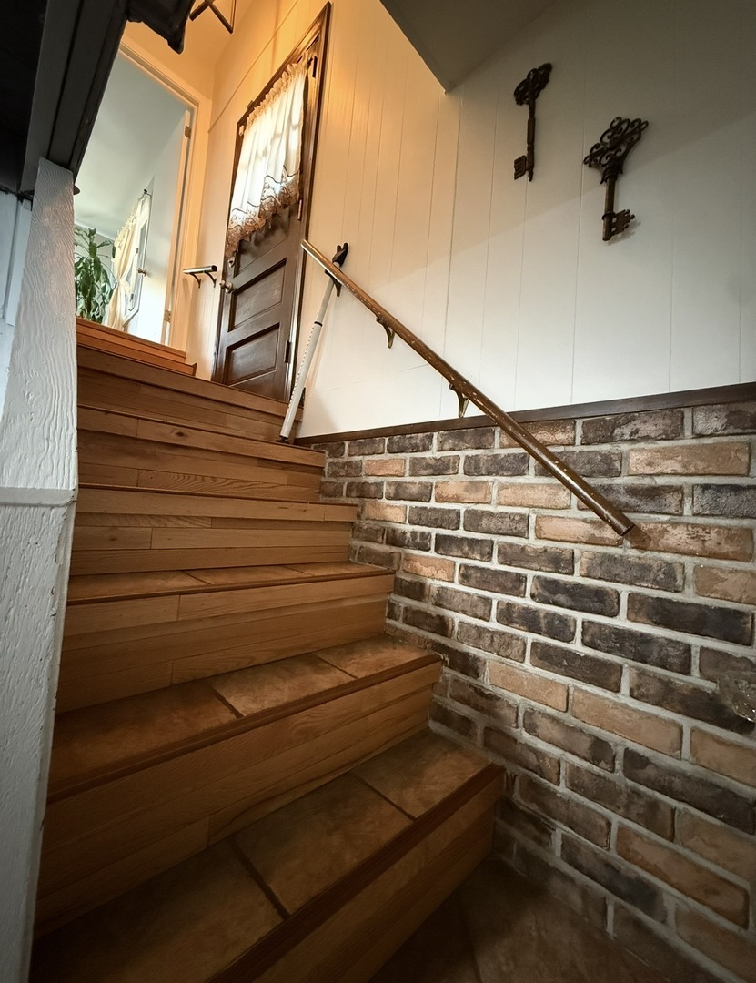 8207 S Kostner Avenue Property Photo 14