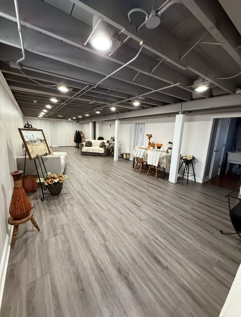 8207 S Kostner Avenue Property Photo 15