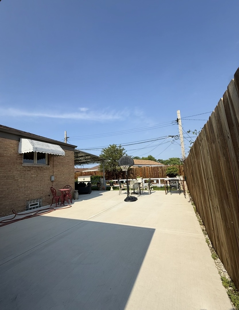 8207 S Kostner Avenue Property Photo 23
