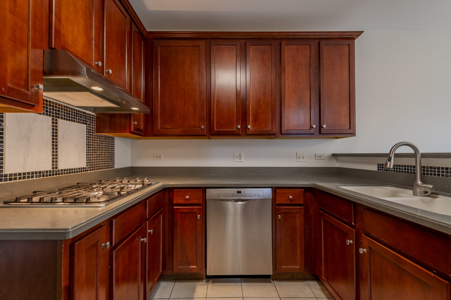 12750211 Property Photo 11