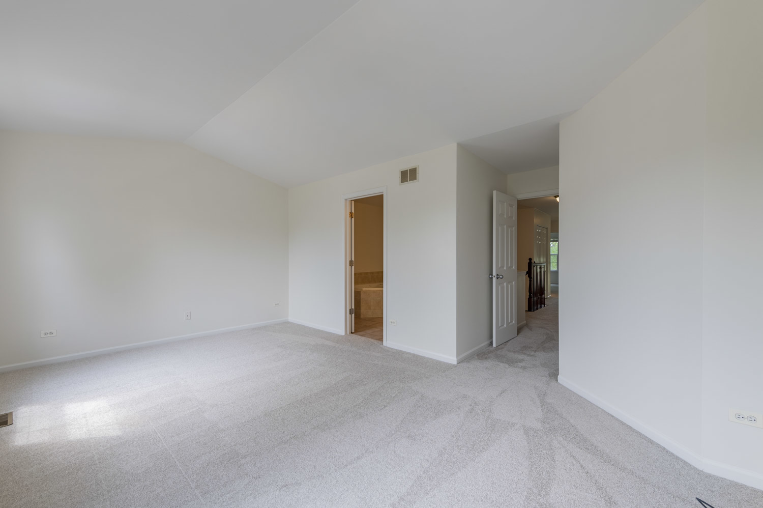 12750211 Property Photo 17