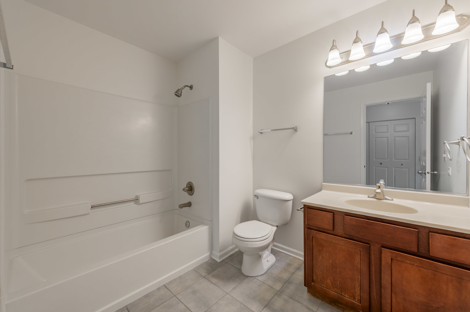 12750211 Property Photo 30