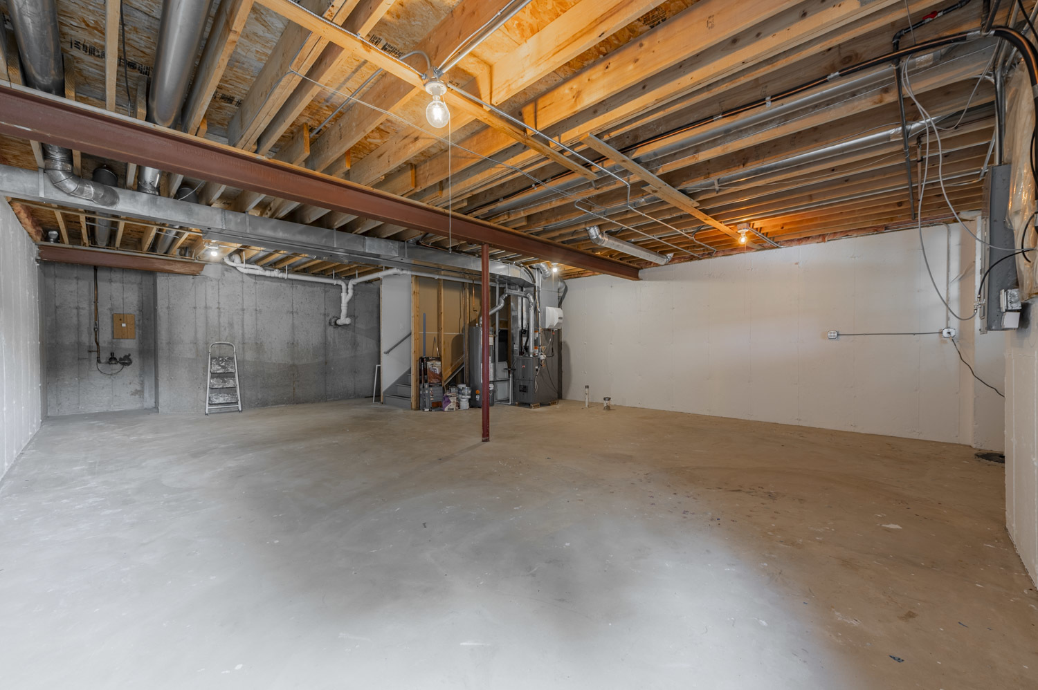 12750211 Property Photo 36
