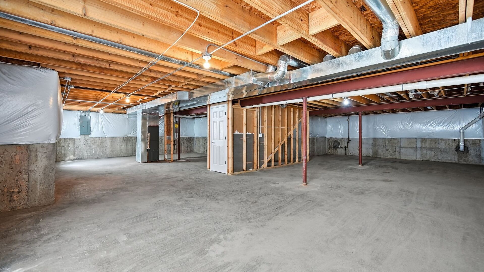 812 Western Avenue Property Photo 19