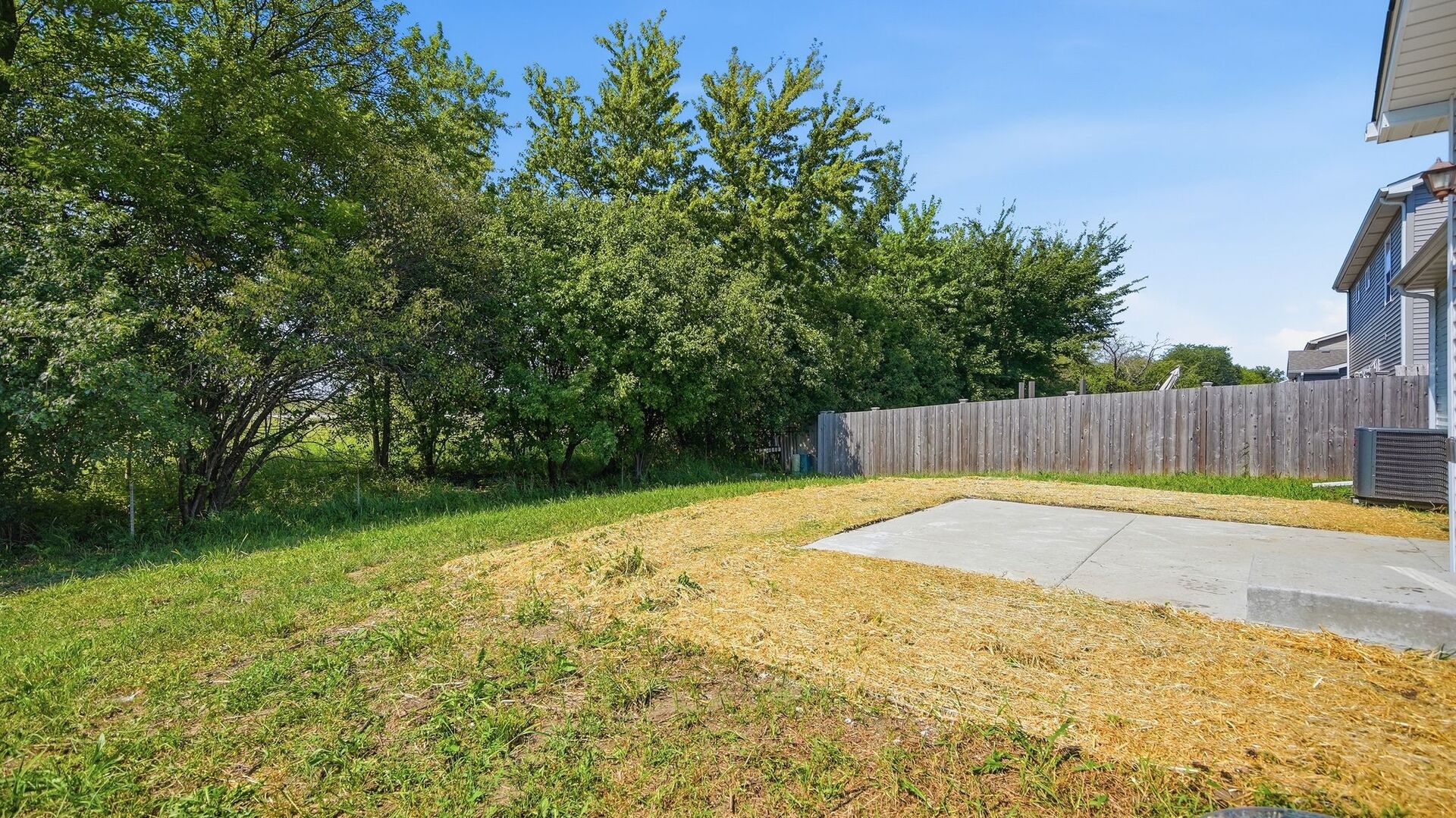 812 Western Avenue Property Photo 21