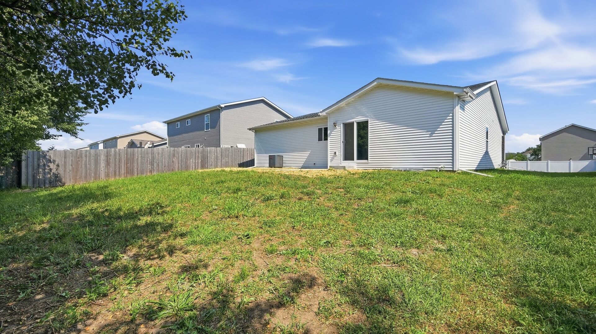 812 Western Avenue Property Photo 22
