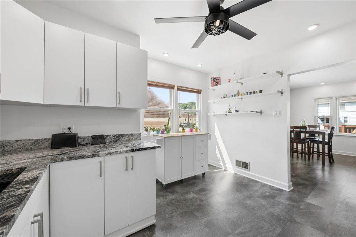 802 Vine Street Property Photo 8