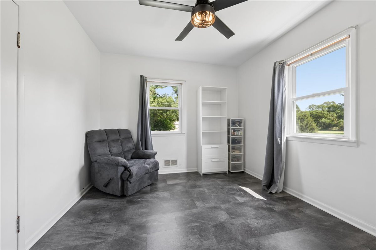 802 Vine Street Property Photo 10