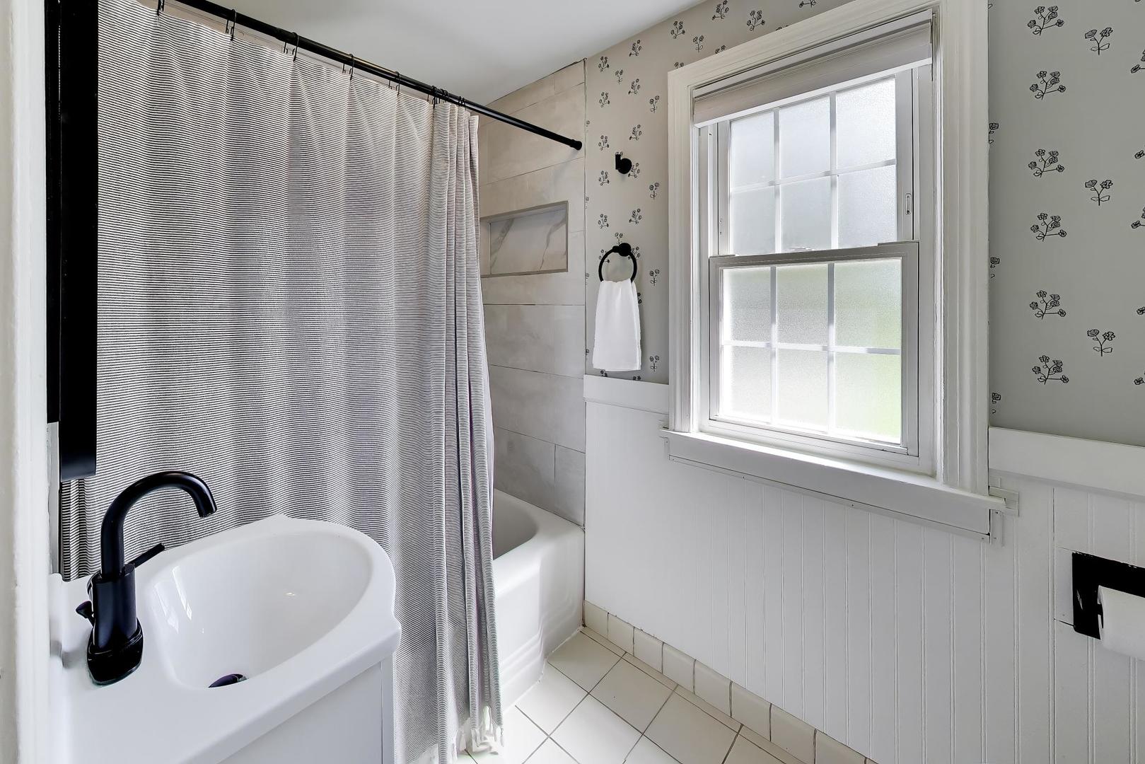 319 N Oaklawn Avenue Property Photo 12
