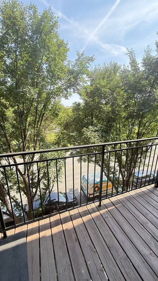 4002 S Western Avenue 3 Property Photo 8