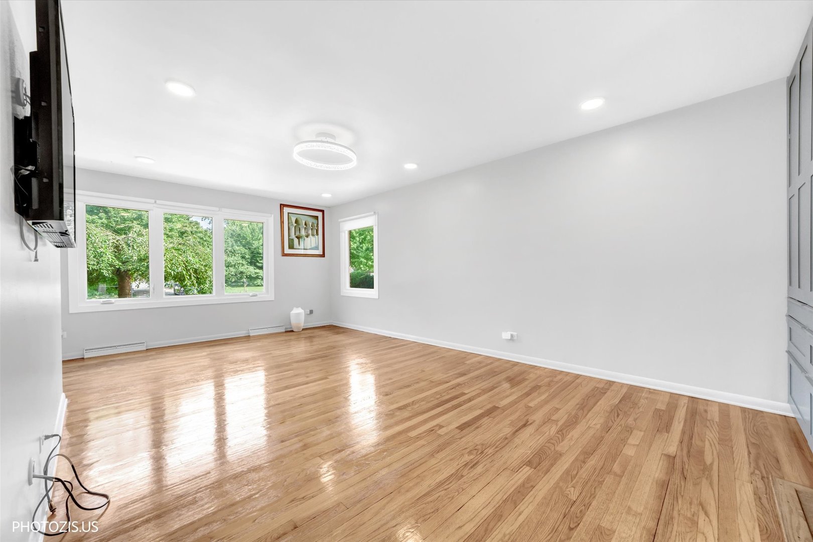 722 N Stephen Drive Property Photo 4